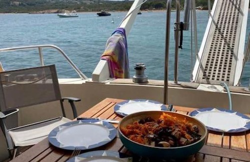 Porto-Vecchio Boat Rental | Séjour insolite à bord d'un Bateau à Porto Vecchio