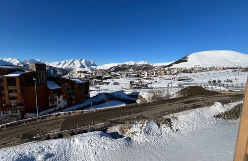 Bergers Condo | Séjour ski aux pieds à l'Alpe d'Huez | T3 + cabine