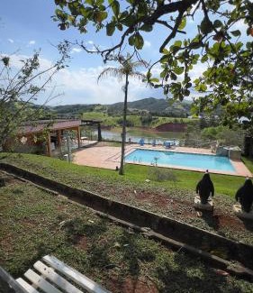 Santa Isabel House | Sítio irmãos metralha