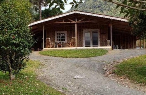 Alfredo Wagner House | Sítio Recanto da Guarda - Nó de Pinho