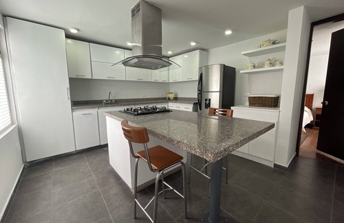 Santa Ana Apartment | Súper Apartamento TV Wi Fi y parqueadero