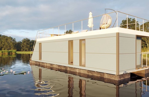 Heiligenhafen Boat Rental | Sünje - Wohnboot, Deutschland