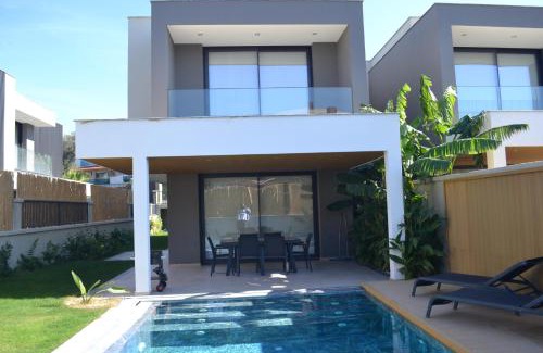 Cesme Villa | Süper lüks havuzlu merkezde