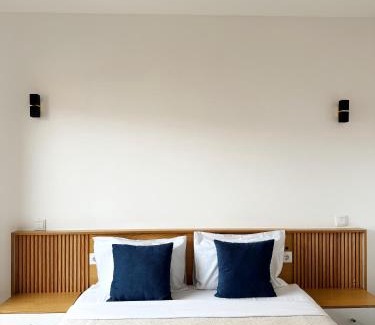 Canical Apartment | S A L - Village Flats