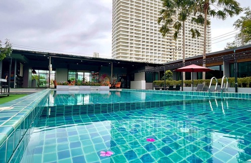 South Pattaya Villa | S Club & Hotel