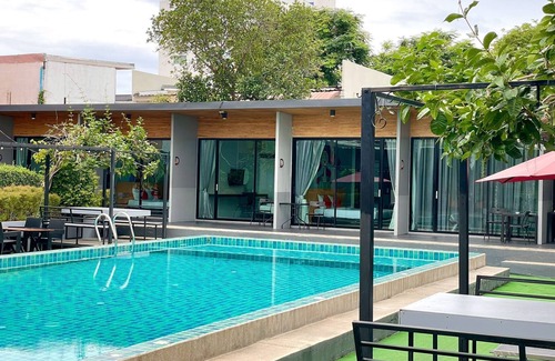 South Pattaya Villa | S Club & Hotel