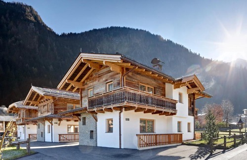 Mayrhofen Ski Chalet | S'Dörfl Chalets