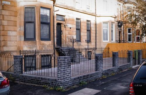 Glasgow Apartment | S.H Apartments