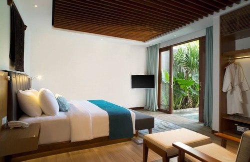 Dewi Sri Hotel | S18 Bali Villas