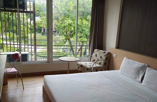 Ratchathewi Hotel | S3 Residence Park