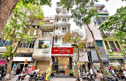 Old Quarter Apartment | S79 Ami 30 Hang Cot Street - new address