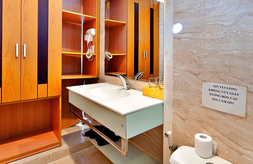 District 10 Hotel | S79 Happy Hotel