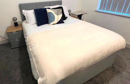 Wigan House | SA Stays