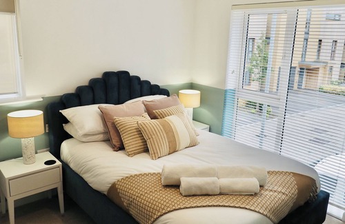 Taunton House | SA Today Taunton Fibre Wi-Fi Netflix