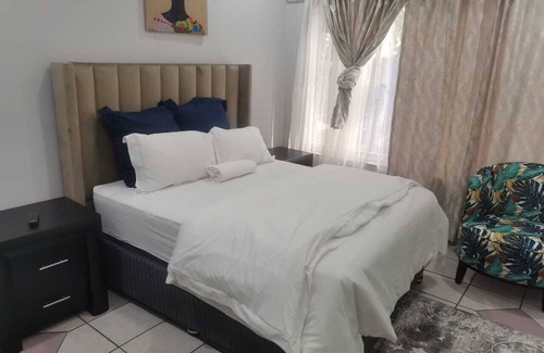 Queenswood House | Saba Saba Guest House