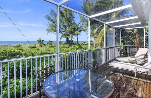 Wulfert House | Saba Winds South Beachfront