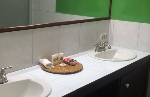 La Libertad Hotel | SABAS Beach Resort