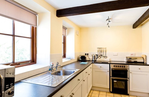 Knockerdown Apartment | Sabinhay Cottage With Shared Swimming Pool Access