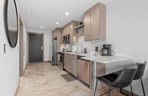 Warehouse District Apartment | Sable 203 - Alcove