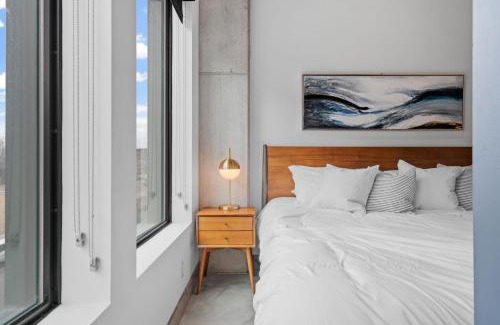 Warehouse District Apartment | Sable 203 - Alcove