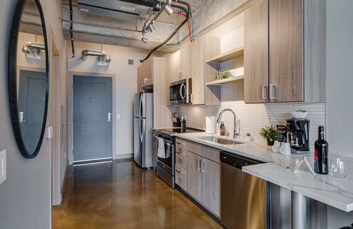 Warehouse District Condo | Sable 304 - Alcove