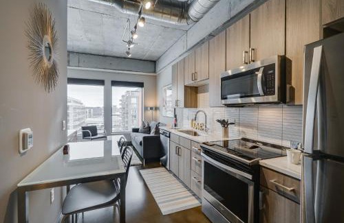 Warehouse District Apartment | Sable 602 - Alcove