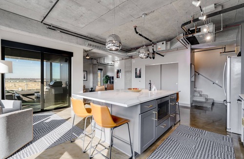 Warehouse District Apartment | Sable 701 - Luxury Two Story Loft