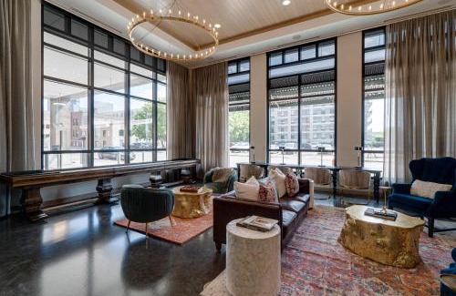 Warehouse District Apartment | Sable 702 - Alcove