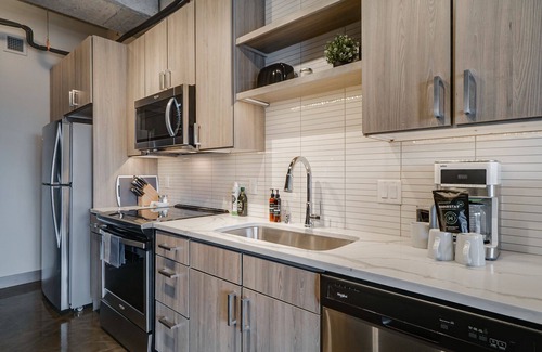 Warehouse District Condo | Sable 703 - Alcove