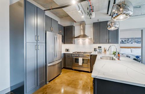 Warehouse District Apartment | Sable 705 - Two Bedroom