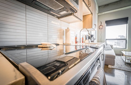 Warehouse District Condo | Sable 801 - Alcove