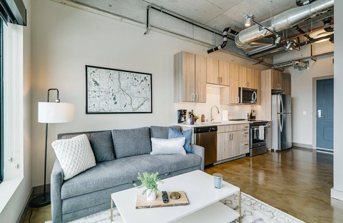 Warehouse District Condo | Sable 802 - Alcove