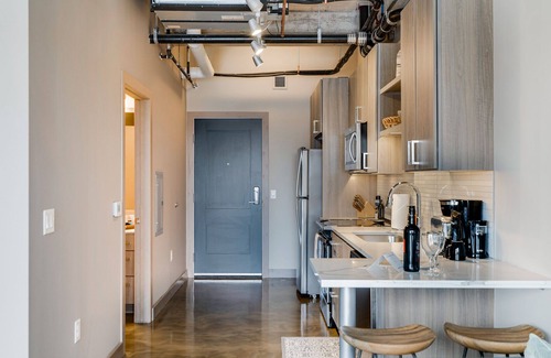 Warehouse District Condo | Sable 803 - Alcove