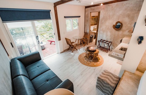 Isla Saboga Villa | Saboga Lodge and Villa Noelia