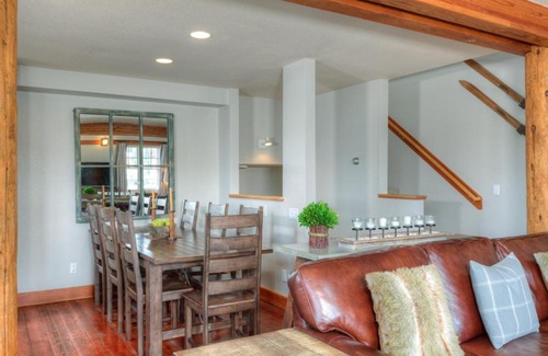 Saddle Ridge Apartment | Saddle Ridge Townhome-Unit B1