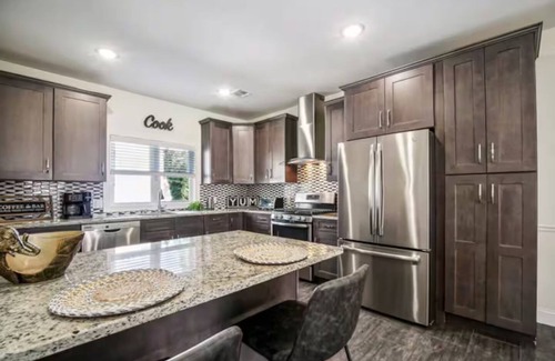 Kearny Apartment | Saddle Ridge at Kearny - Luxury 4-Bedroom Oasis