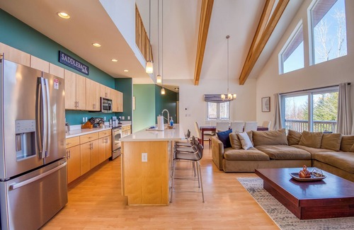 Rangeley House | Saddleback - Magalloway Loop Home 49 - great newly furnished home on the Mountain