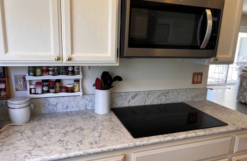 Saddlebrooke House | Saddlebrooke-Home on golf course and walking distance to clubhouse.