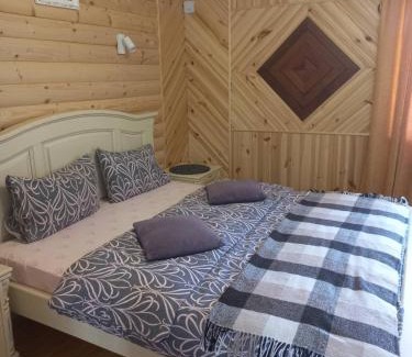 Manyava Cabin | Sadyba Medova nasoloda