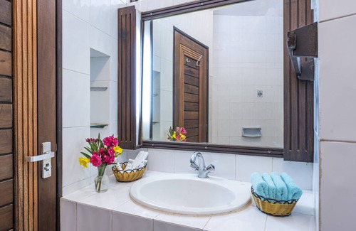 Diani Beach Hotel | Safari Beach Hotel