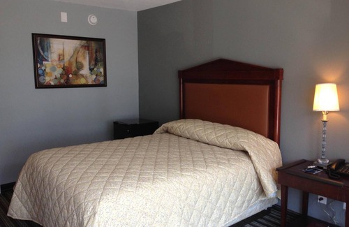 Murfreesboro Hotel | Safari Inn