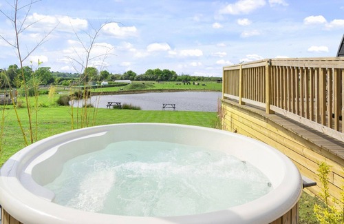Hertford Ski Chalet | Safari Tent by Hertford Lake with Hot Tub