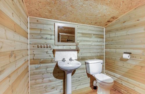 Ross-on-Wye House | Safari Tent Two - Uk44405
