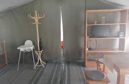 Schweppenhausen Apartment | Safarizelt Camping Aumühle