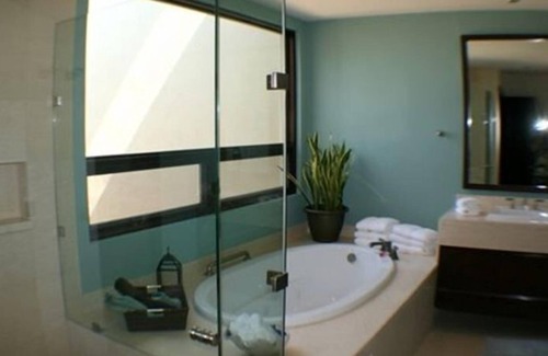 La Paz Condo | Safe, gated resort and spa 5 minutes to the heart of La Paz.
