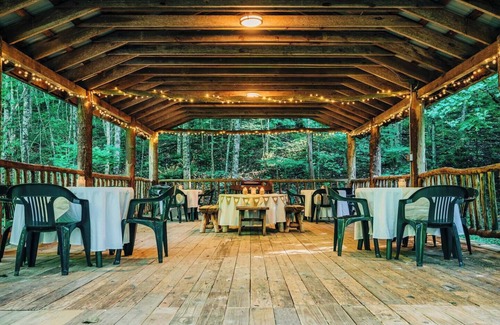 Roan Mountain House | Safe Haven Farm Gulf Breeze RVCamper Roan Mountain
