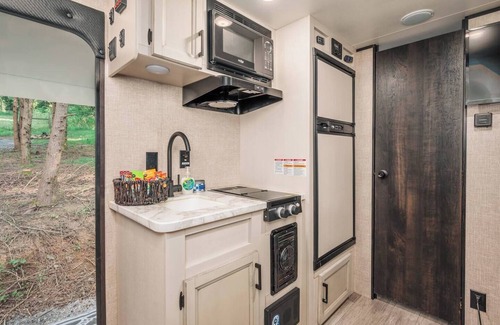 Roan Mountain House | Safe Haven Farm Jayco RV Camper in Roan Mountain