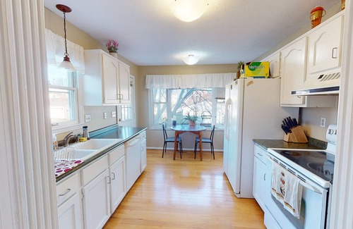 Buechel House | Safe, scenic, and convenient. Bordering a State Park!