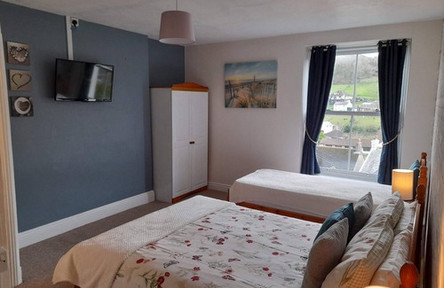 Combe Martin Bed & Breakfast | Saffron House Hotel