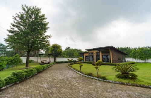 Bullawala Villa | SaffronStays Paradise Pines, Dehradun - cliff villa with valley & forest views